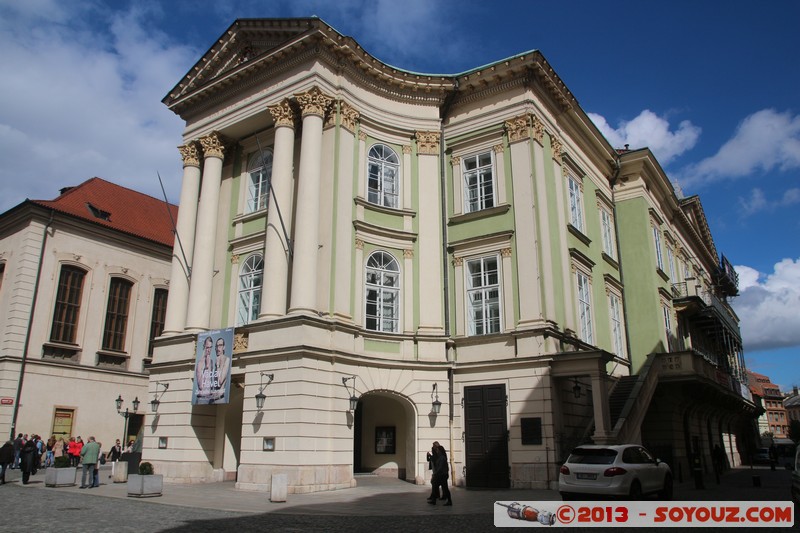 Prague - Stavovske divadlo
Mots-clés: CZE geo:lat=50.08552850 geo:lon=14.42332137 geotagged Hlavn&Atilde;&shy; m&Auml;�sto Praha Ko&Aring;&iexcl;&Atilde;&shy;&Aring;�e R&Atilde;&copy;publique Tch&Atilde;&uml;que Star&Atilde;&copy; M&Auml;�sto patrimoine unesco Stare Mesto Stavovske divadlo