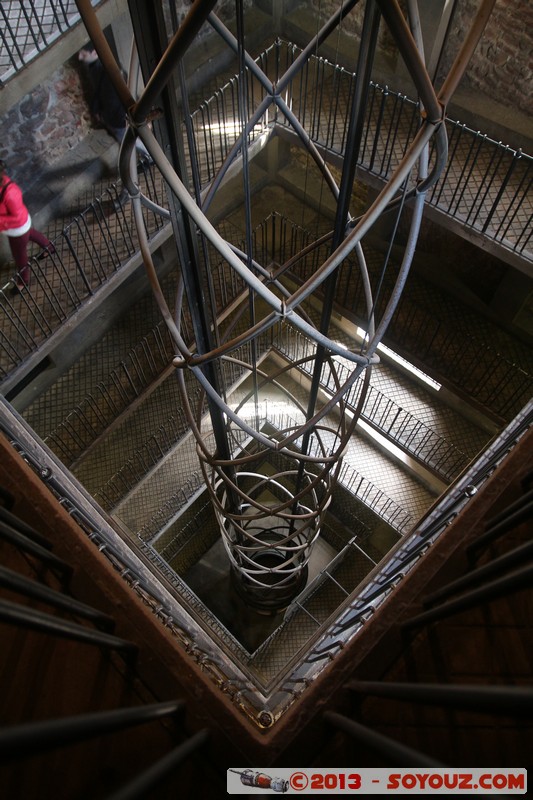 Prague - Staromestske namesti - Staromestska radnice - Lift
Mots-clés: CZE geo:lat=50.08712047 geo:lon=14.42061782 geotagged Hlavn&Atilde;&shy; m&Auml;�sto Praha Ko&Aring;&iexcl;&Atilde;&shy;&Aring;�e R&Atilde;&copy;publique Tch&Atilde;&uml;que Star&Atilde;&copy; M&Auml;�sto patrimoine unesco Staromestske namesti Staromestsk