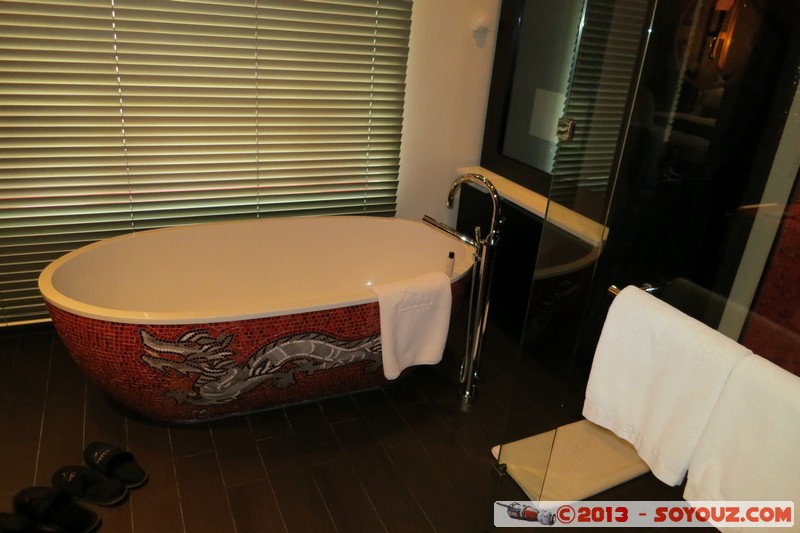 Prague - Buddha Bar Hotel - Bathroom
Mots-clés: CZE geo:lat=50.08817885 geo:lon=14.42567781 geotagged Prag P&Aring;�&Atilde;&shy;bram R&Atilde;&copy;publique Tch&Atilde;&uml;que Vr&Aring;&iexcl;ovice Buddha Bar Hotel