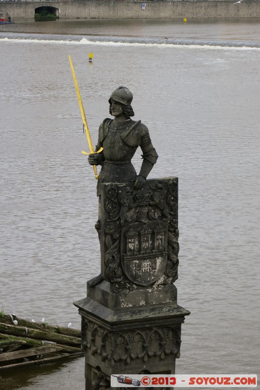 Prague - Karluv most - BruncvÃ­k
Mots-clés: CZE geo:lat=50.08638389 geo:lon=14.41279650 geotagged HlavnÃ­ mÄ�sto Praha KoÅ¡Ã­Å�e RÃ©publique TchÃ¨que StarÃ© MÄ�sto patrimoine unesco Karluv most Pont BruncvÃ&