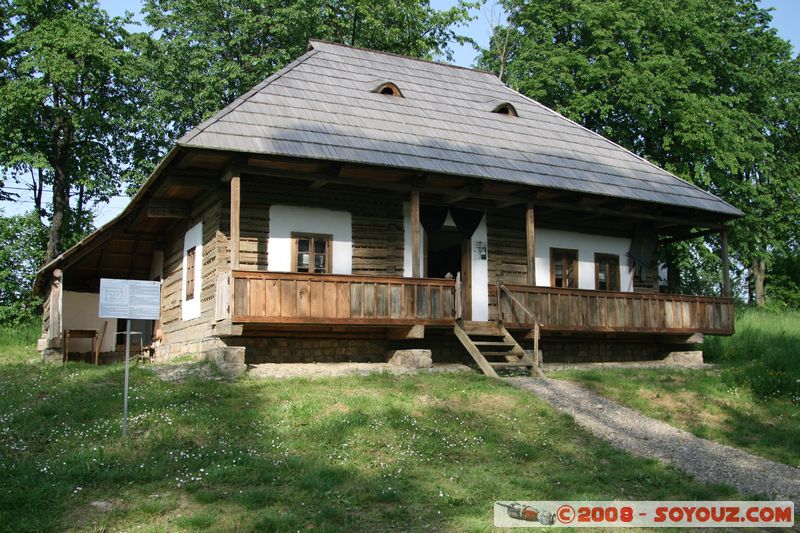 Suceava's Village Museum - Casa Cacica
Mots-clés: Bois