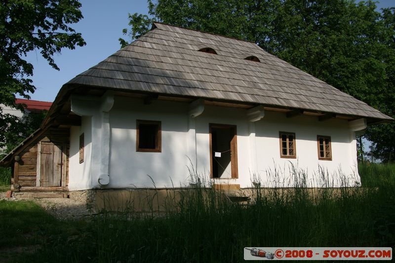 Suceava's Village Museum - Casa Volovat
Mots-clés: Bois
