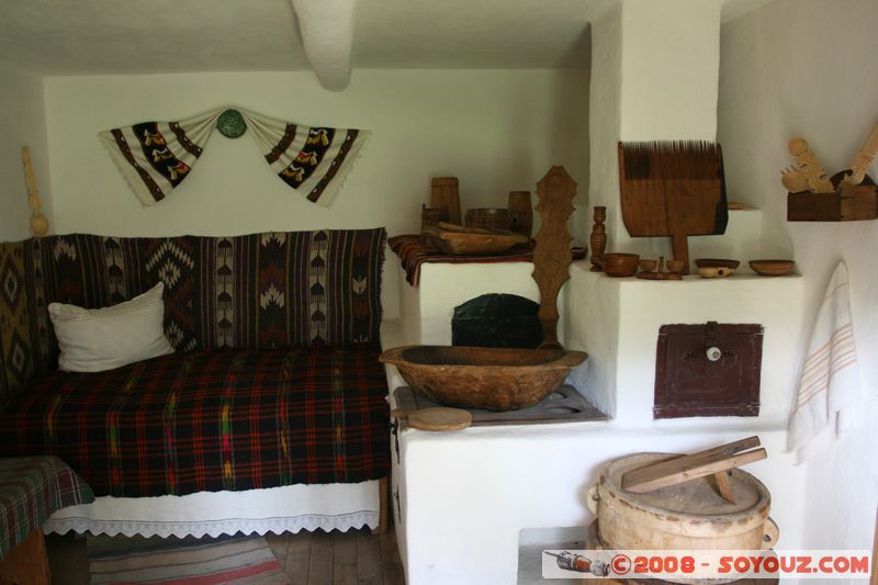 Suceava's Village Museum - Casa Vicov
Mots-clés: Bois