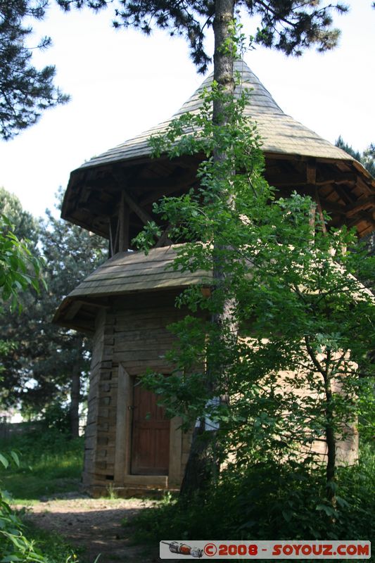 Suceava's Village Museum - Clopotnita Vama (clocher)
Mots-clés: Bois