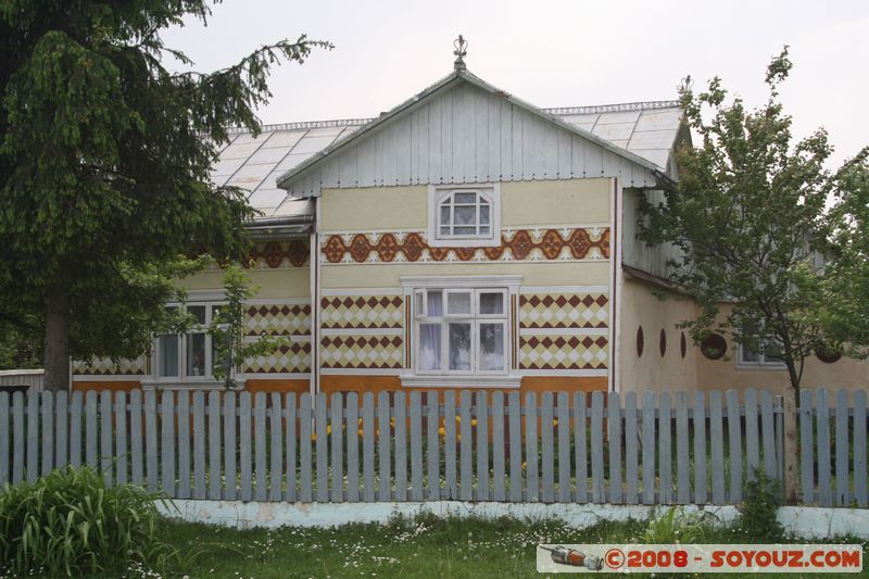 Lipoveni
Mots-clés: Bois