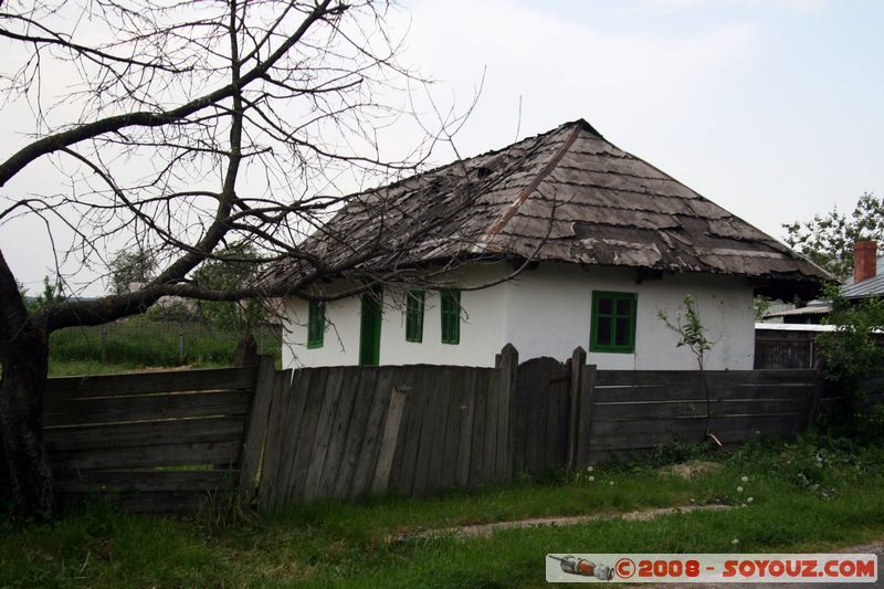 Lipoveni
Mots-clés: Bois