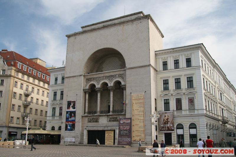 Timisoara - Piata Victoriei - Opera 
