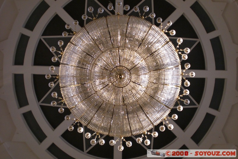 Omsk - Gare - Lustre
