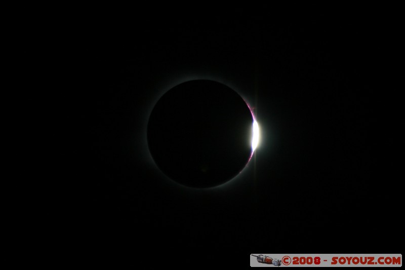 Eclipse de Soleil 2008 - Phase partielle
Mots-clés: Eclipse Astronomie