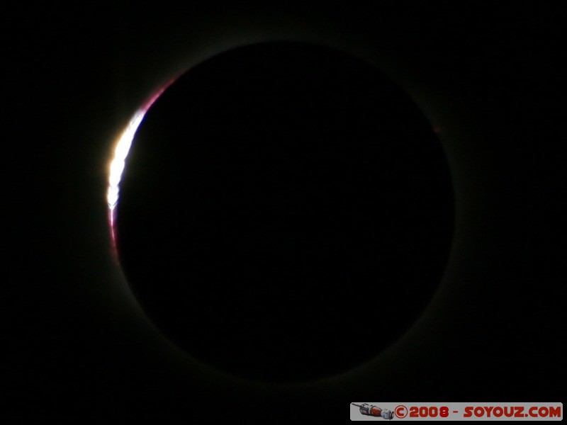Eclipse de Soleil 2008 - Grains de Baily
Mots-clés: Eclipse Astronomie