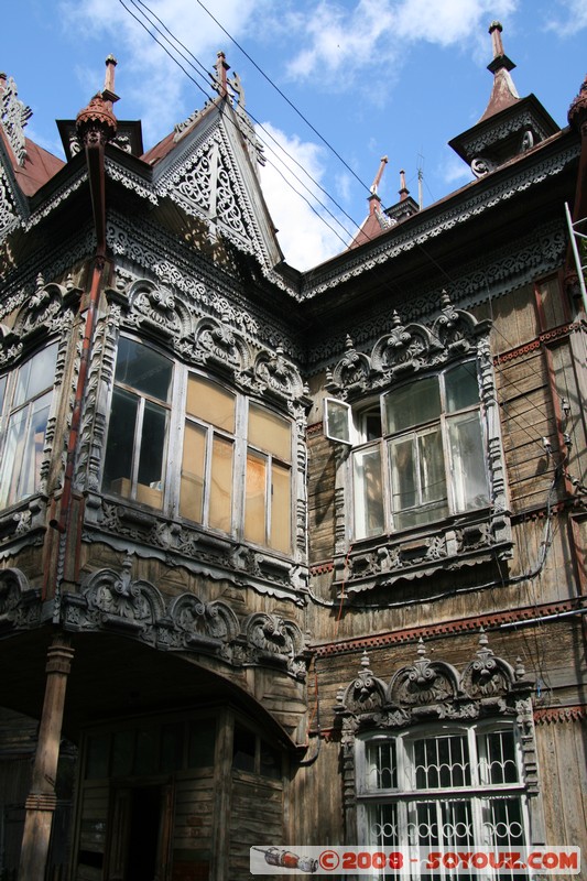 Tomsk - Maison du Paon
Mots-clés: Bois