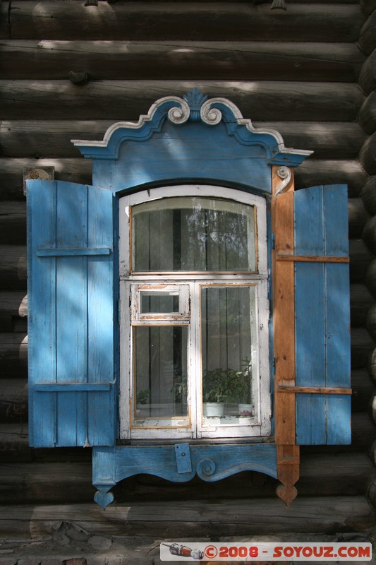 Tomsk - Maison en bois sur Krasnoarmeiskaia oul
Mots-clés: Bois