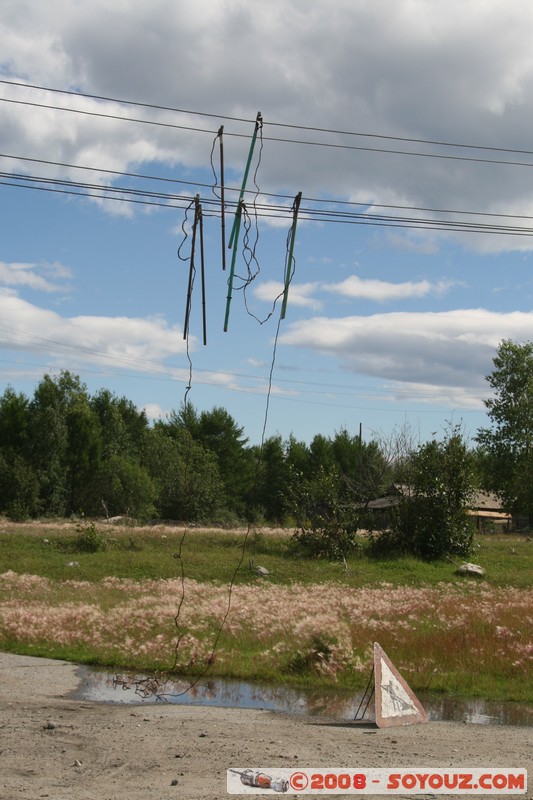 Nizhneangarsk - Drole de cablage!
