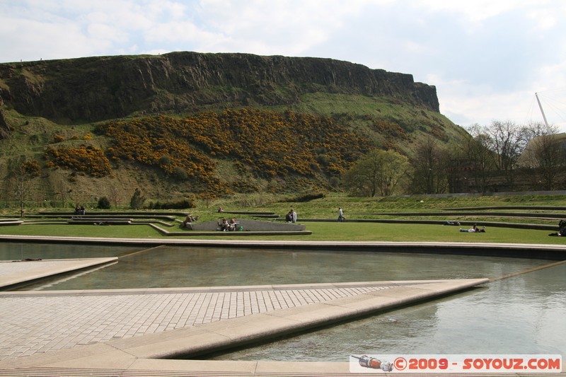 Edinburgh - Holyrood Park and Salisbury Crags
Queen's Dr, Edinburgh, City of Edinburgh EH8 8, UK
