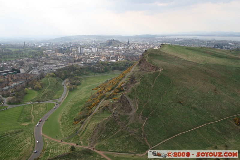 Edinburgh - Holyrood Park - Salisbury Crags
Queen's Dr, Edinburgh, City of Edinburgh EH8 8, UK
Mots-clés: Parc