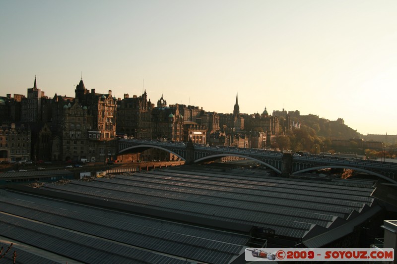 Edinburgh - View from Old Calton Cemetery
Calton Rd, Edinburgh, City of Edinburgh EH8 8, UK
Mots-clés: sunset cimetiere patrimoine unesco