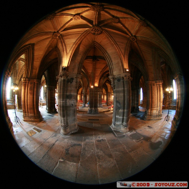 Glasgow Cathedral - Crypt
Mots-clés: Eglise Fish eye