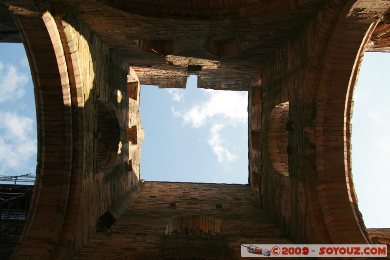 The Scottish Borders - Jedburgh Abbey
Abbey Bridge End, the Scottish Borders, The Scottish Borders TD8 6, UK
Mots-clés: Eglise Ruines