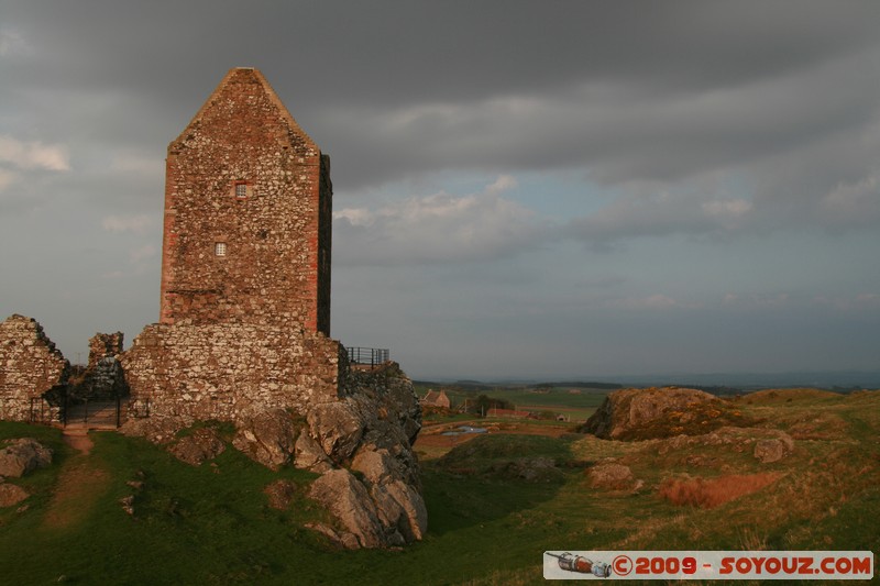 The Scottish Borders - Smailholm Tower
Smailholm, The Scottish Borders, Scotland, United Kingdom
Mots-clés: Moyen-age