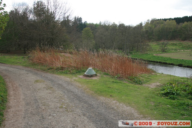 Doune
Mots-clés: Riviere