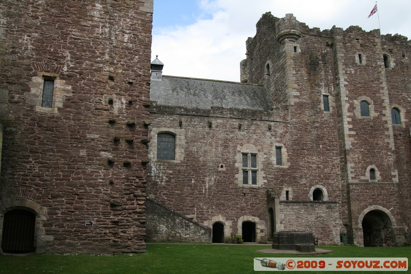 Doune Castle
Doune, Stirling, Scotland, United Kingdom
Mots-clés: chateau Moyen-age Movie location