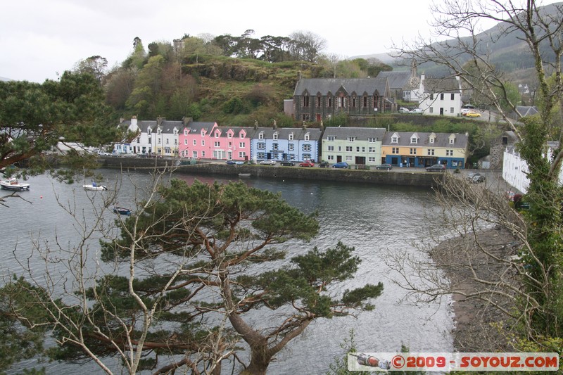 Skye - Portree
Bosville Terrace, Highland IV51 9, UK
