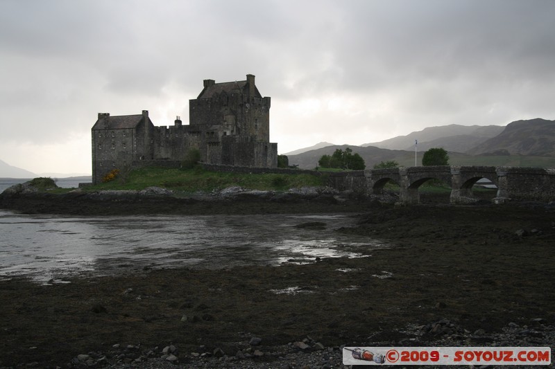 Highland - Eilan Donan Castle
Castle used in Highlander
Dornie, Highland, Scotland, United Kingdom
Mots-clés: chateau Movie location Eilan Donan Castle Highlander Lac Loch Duich