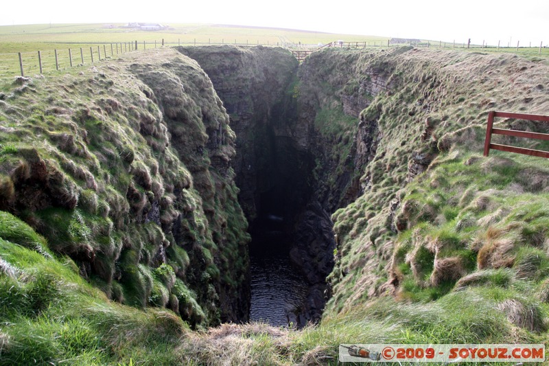 Orkney - Skaill - The Gloup
