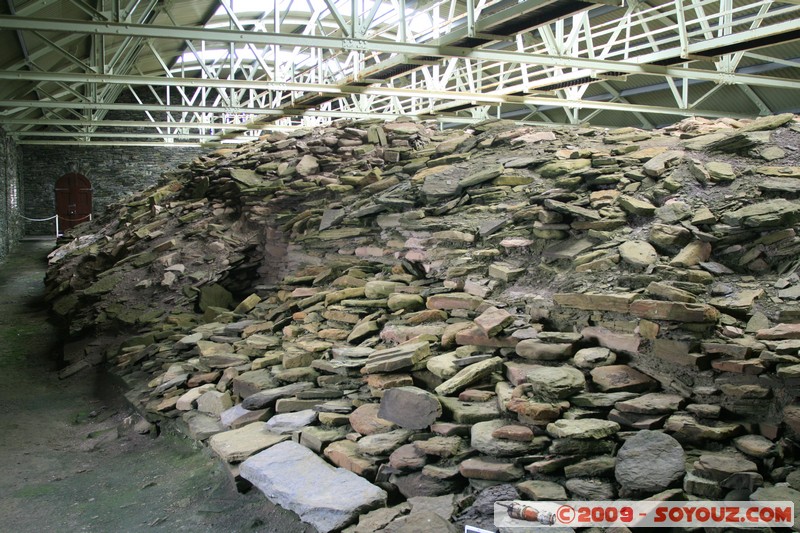 Orkney - Rousay - Midhowe Cairns
Georth, Orkney, Scotland, United Kingdom
Mots-clés: Ruines cairns prehistorique