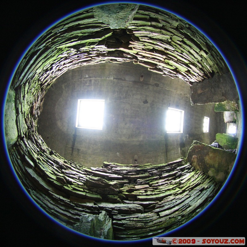Orkney - Rousay - Knowe of Yarso
Redland, Orkney, Scotland, United Kingdom
Mots-clés: Ruines prehistorique cairns Fish eye