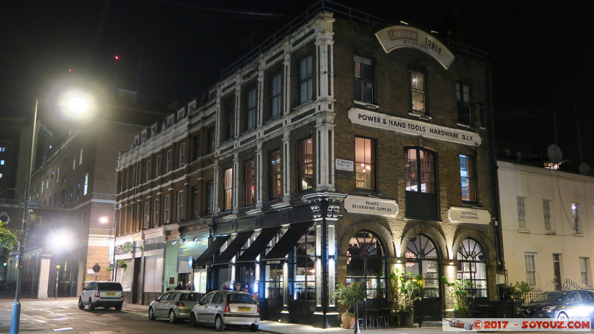 London By Night - Paddington - The Frontline Club
Mots-clés: England GBR geo:lat=51.51675234 geo:lon=-0.17248750 geotagged Hyde Park Ward Paddington Royaume-Uni London Londres Nuit