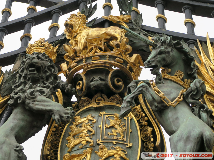 London - Buckingham Palace
Mots-clés: England GBR geo:lat=51.50169363 geo:lon=-0.14117745 geotagged Royaume-Uni St. James's Ward Victoria London Londres Buckingham Palace