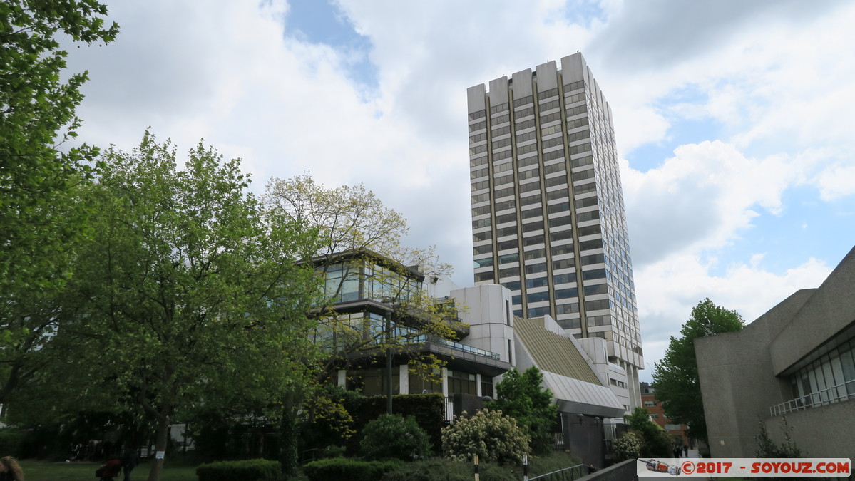 London - London Television Centre
Mots-clés: Bishop's Ward England GBR geo:lat=51.50817500 geo:lon=-0.11273867 geotagged Royaume-Uni Waterloo London Londres Lambeth London Television Centre