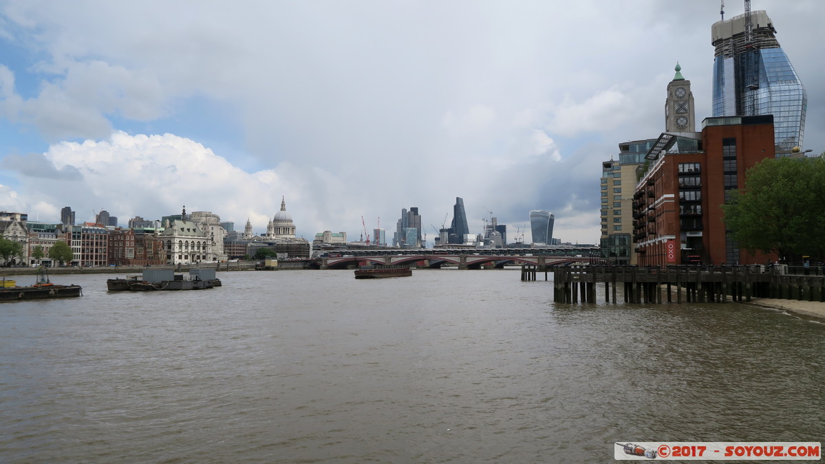 London - View of the City
Mots-clés: Bishop's Ward England GBR geo:lat=51.50844205 geo:lon=-0.11081731 geotagged Royaume-Uni Waterloo London Londres Lambeth Blackfriars Bridge Riviere thames thamise The Walkie Talkie St Pauls Cathedral The Cheesegrater The Boomerang skyscraper