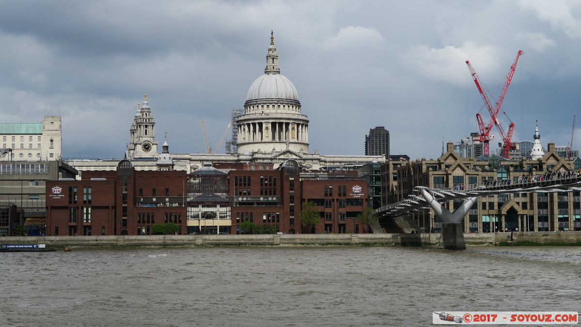 London - Millennium Bridge & St Pauls Cathedral
Mots-clés: Cathedrals Ward England GBR geo:lat=51.50849852 geo:lon=-0.09945852 geotagged Puddle Dock Royaume-Uni London Londres Riviere thames thamise Millennium Bridge Pont St Pauls Cathedral