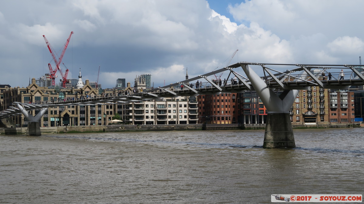 London - Millennium Bridge
Mots-clés: Cathedrals Ward England GBR geo:lat=51.50849676 geo:lon=-0.09942509 geotagged Puddle Dock Royaume-Uni London Londres Riviere thames thamise Millennium Bridge Pont