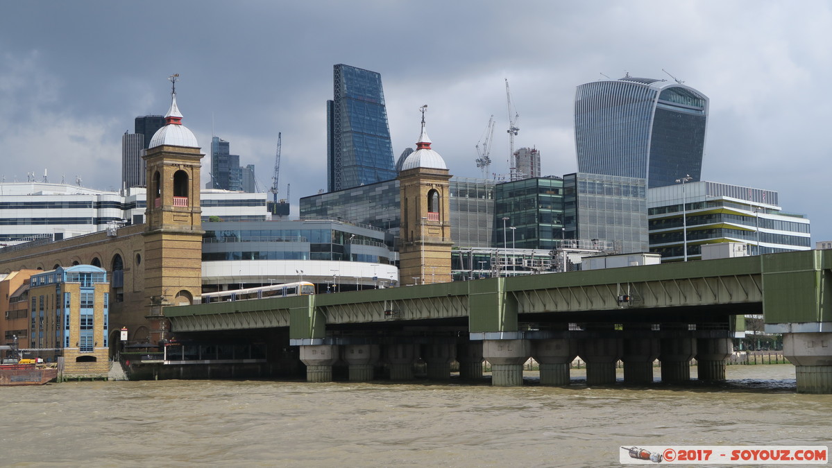 London - Cannon Street Station
Mots-clés: Cathedrals Ward City of London England GBR geo:lat=51.50806896 geo:lon=-0.09391062 geotagged Royaume-Uni London Londres Cannon Street Station Pont Gare The Walkie Talkie The Cheesegrater skyscraper