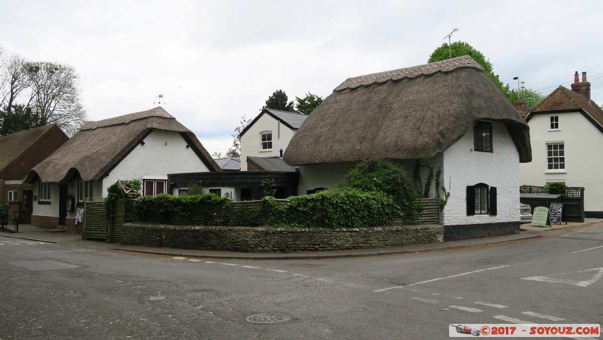 Ewelme - Cottage
Mots-clés: England Ewelme GBR geo:lat=51.61889000 geo:lon=-1.07077333 geotagged Royaume-Uni Oxfordshire Midsomer English cottage
