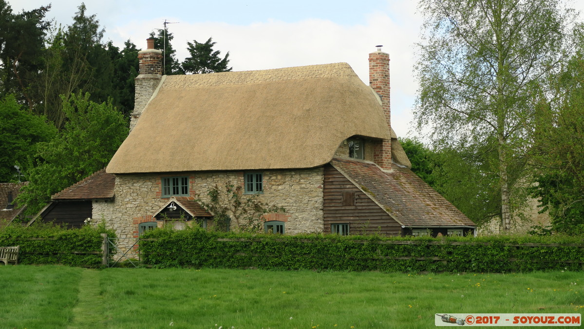 Little Haseley Cottage
Mots-clés: England GBR geo:lat=51.70063167 geo:lon=-1.07475083 geotagged Little Haseley Royaume-Uni Oxfordshire Midsomer English cottage