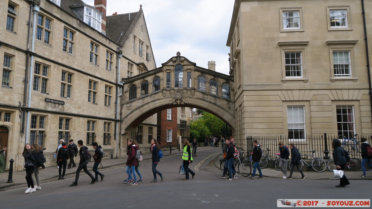 Oxford - Hertford College - The Bridge of Sighs
Mots-clés: England GBR geo:lat=51.75446467 geo:lon=-1.25416478 geotagged Holywell Ward Oxford Royaume-Uni Hertford College universit The Bridge of Sighs