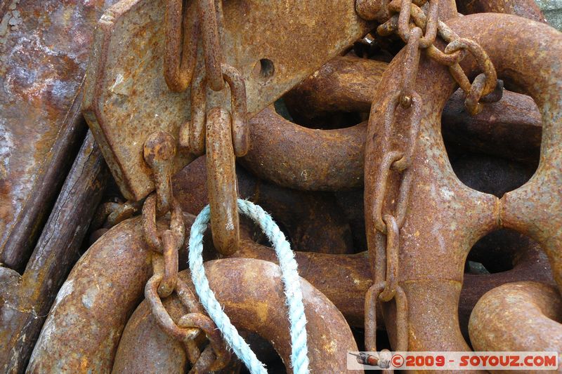 Polperro
Quay Rd, Looe, Cornwall PL13 2, UK
Mots-clés: Insolite bateau