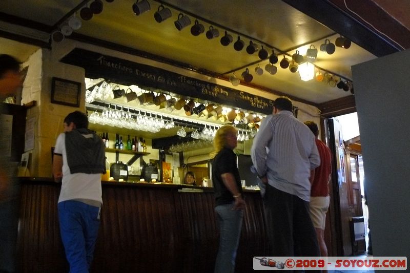 Newton Abbot - Ye Olde Cider Bar
Sandford View, Newton Abbot, Devon TQ12 2, UK
Mots-clés: pub