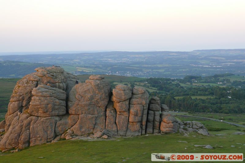 Dartmoor by Dusk - Haytor Rocks
B3387, Ilsington, Devon TQ13 7, UK
Mots-clés: sunset