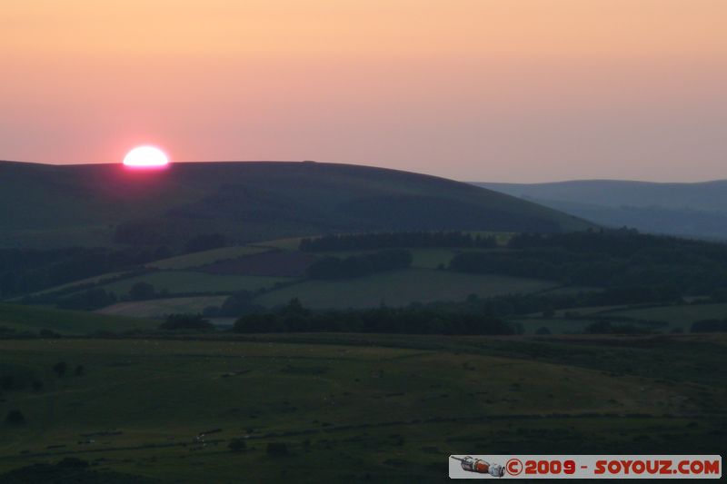 Dartmoor by Dusk - Sunset
B3387, Ilsington, Devon TQ13 7, UK
Mots-clés: sunset soleil