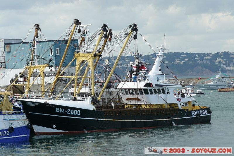 Brixham Harbour - Fishing boats
Overgang Rd, Torquay, Torbay TQ5 8, UK
Mots-clés: bateau pecheur Port