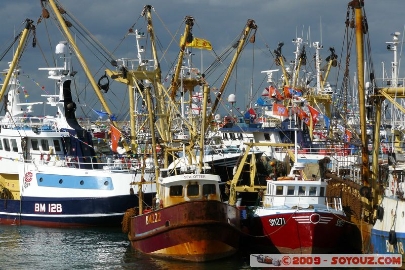 Brixham Harbour - Fishing boats
Overgang Rd, Torquay, Torbay TQ5 8, UK
Mots-clés: bateau pecheur Port