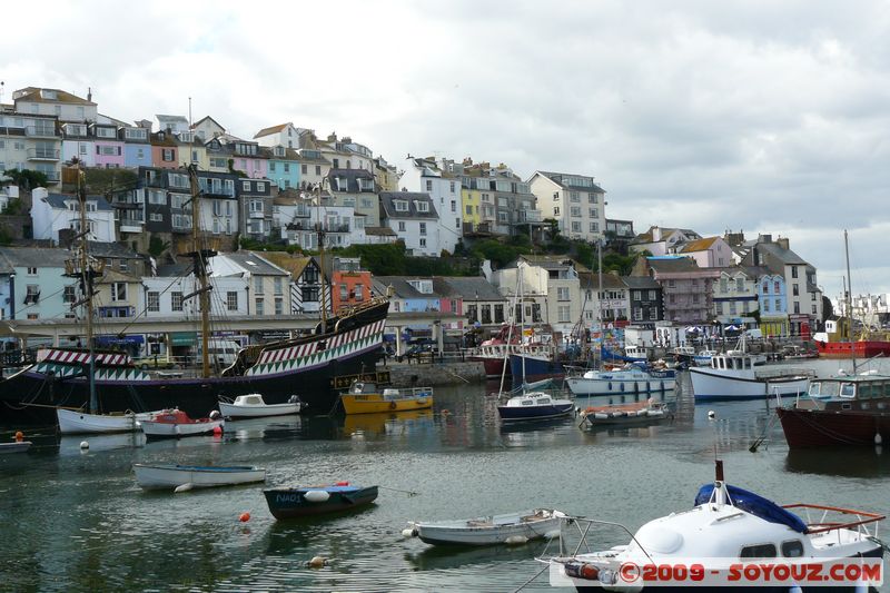 Brixham Harbour
Brixham, England, United Kingdom
Mots-clés: bateau Port