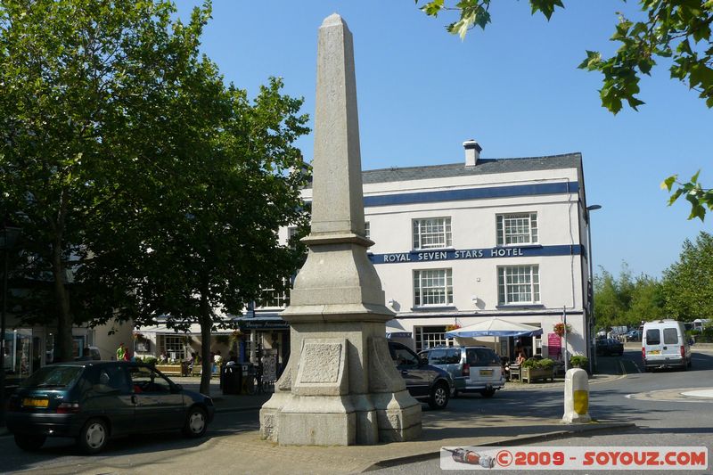 Totnes - Wills Memorial
