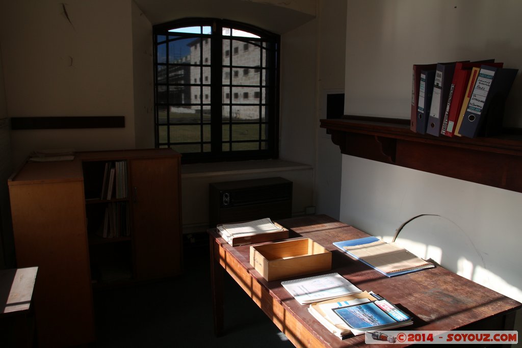 Fremantle Prison - Main Cell Block - Office
Mots-clés: AUS Australie Fremantle Fremantle City geo:lat=-32.05502361 geo:lon=115.75340074 geotagged Western Australia Fremantle Prison Prison patrimoine unesco