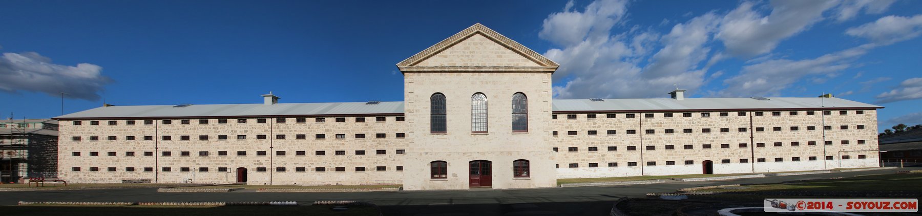 Fremantle Prison - Main Cell Block - Panorama
Stitched Panorama
Mots-clés: AUS Australie Fremantle Fremantle City geo:lat=-32.05502813 geo:lon=115.75287200 geotagged Western Australia Fremantle Prison Prison patrimoine unesco panorama